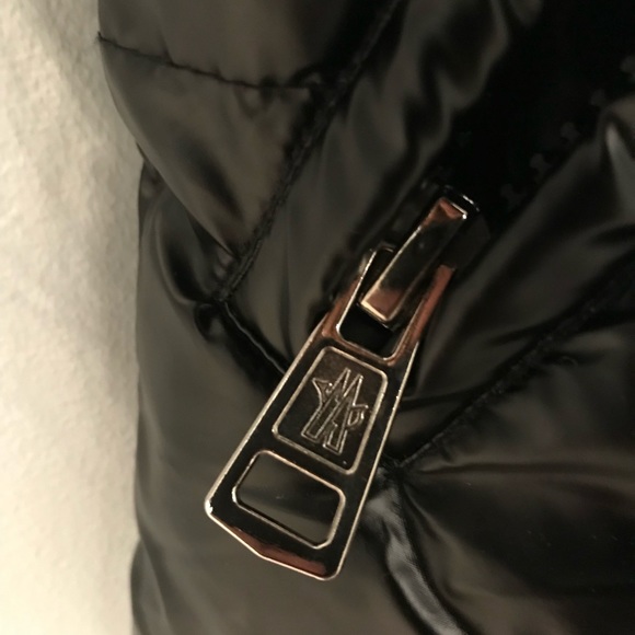 Moncler puffer vest - Picture 11 of 11